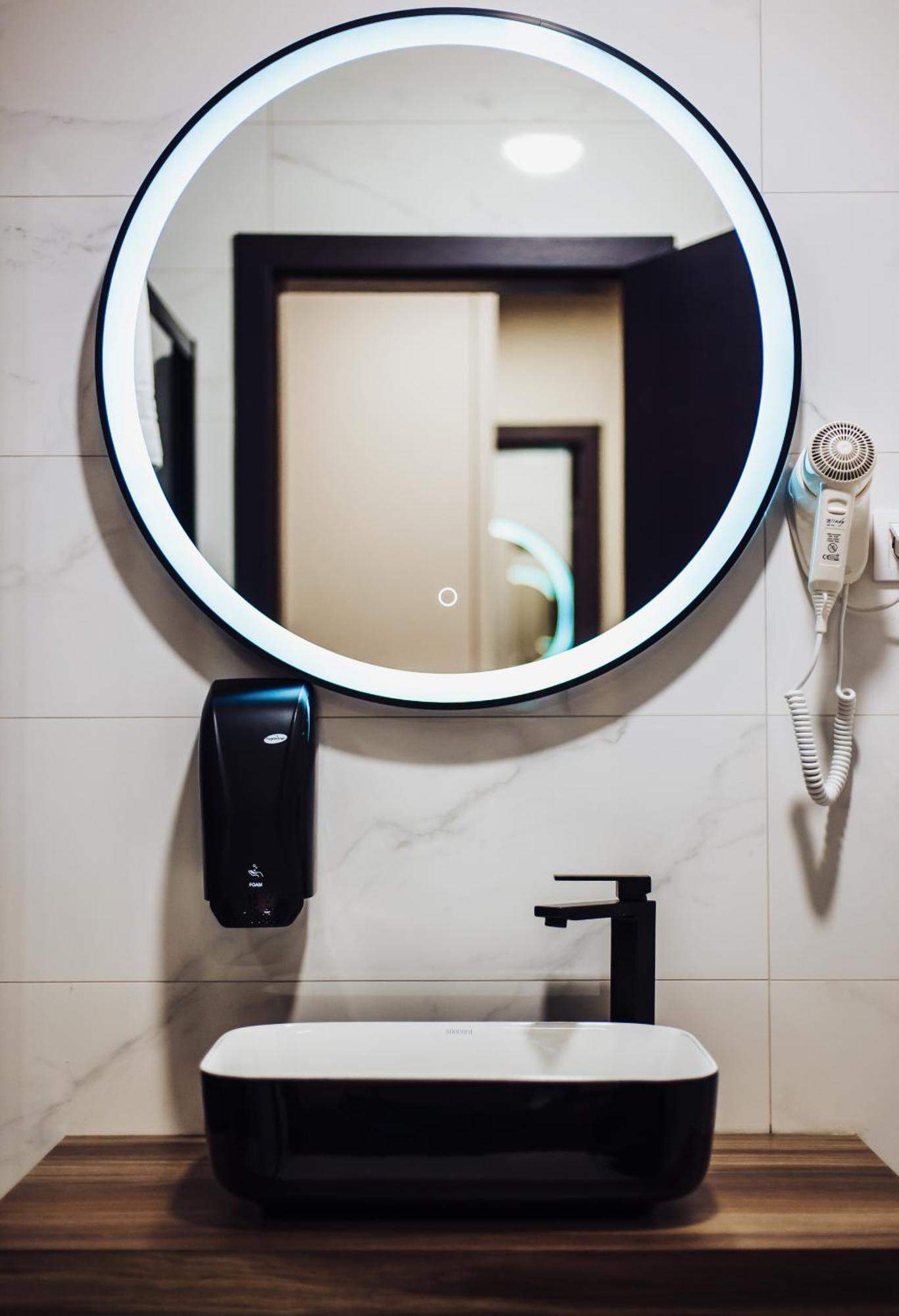 Hotel Brcko Gas Sarajevo Lukavica Bagian luar foto