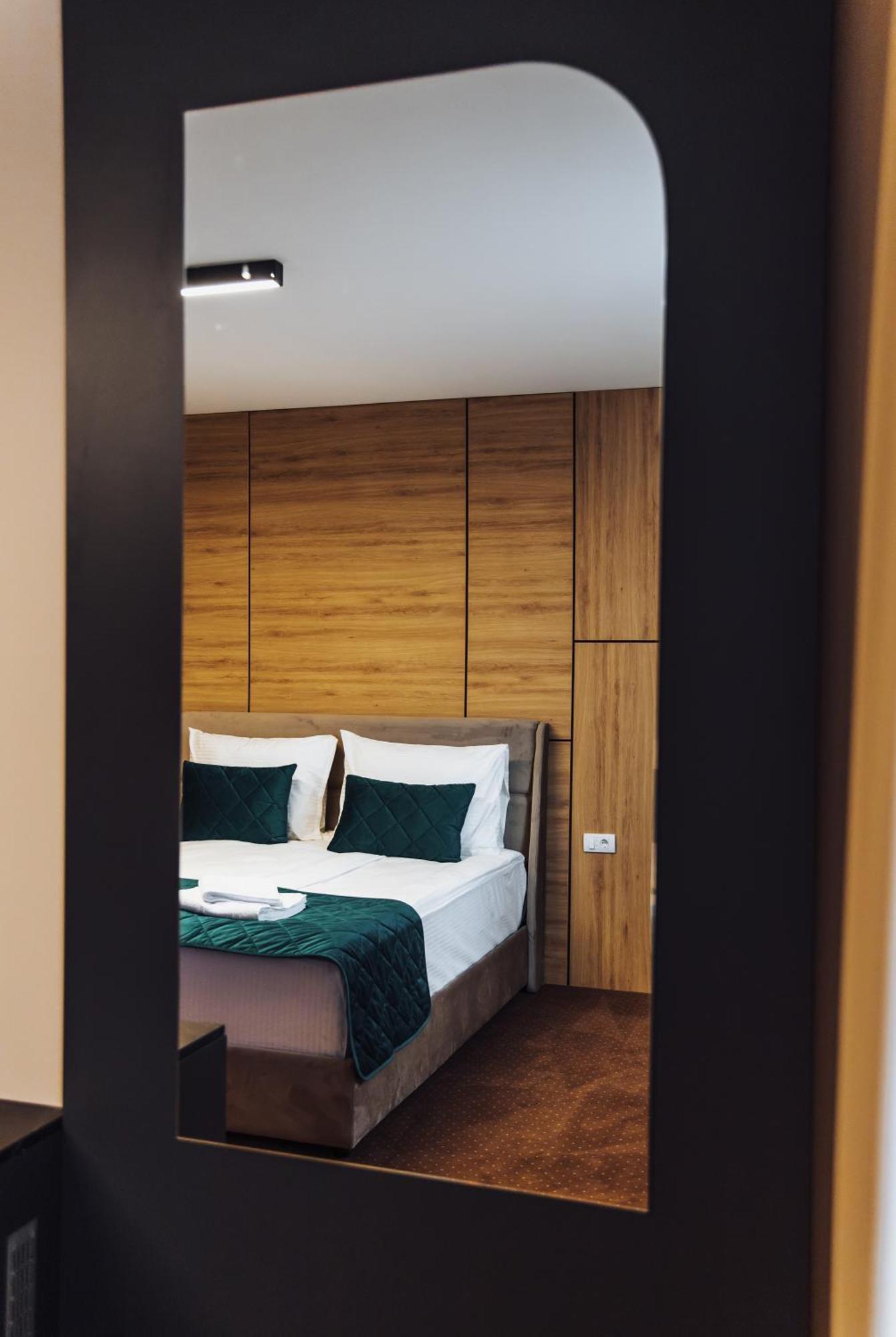 Hotel Brcko Gas Sarajevo Lukavica Bagian luar foto