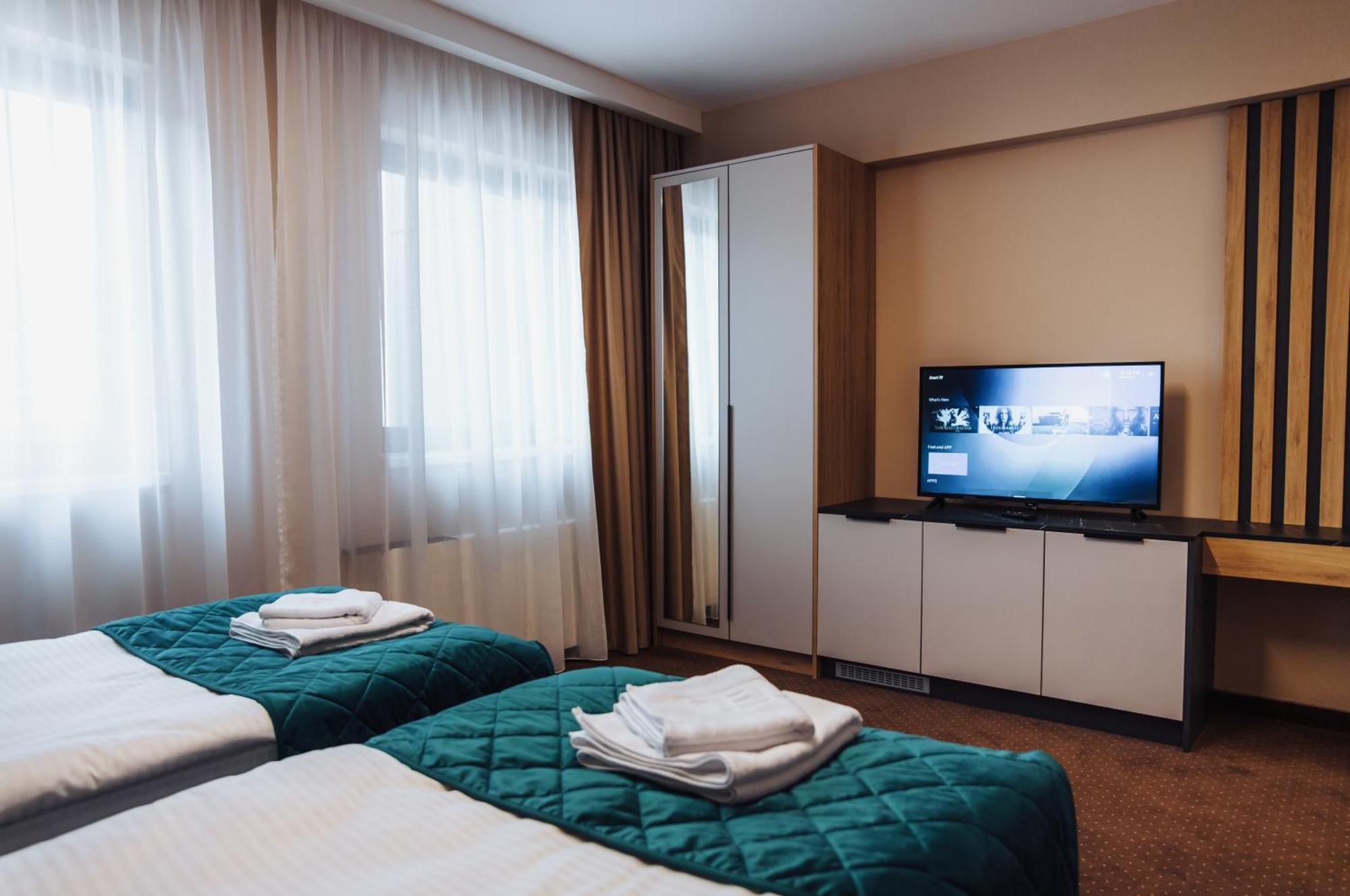 Hotel Brcko Gas Sarajevo Lukavica Bagian luar foto