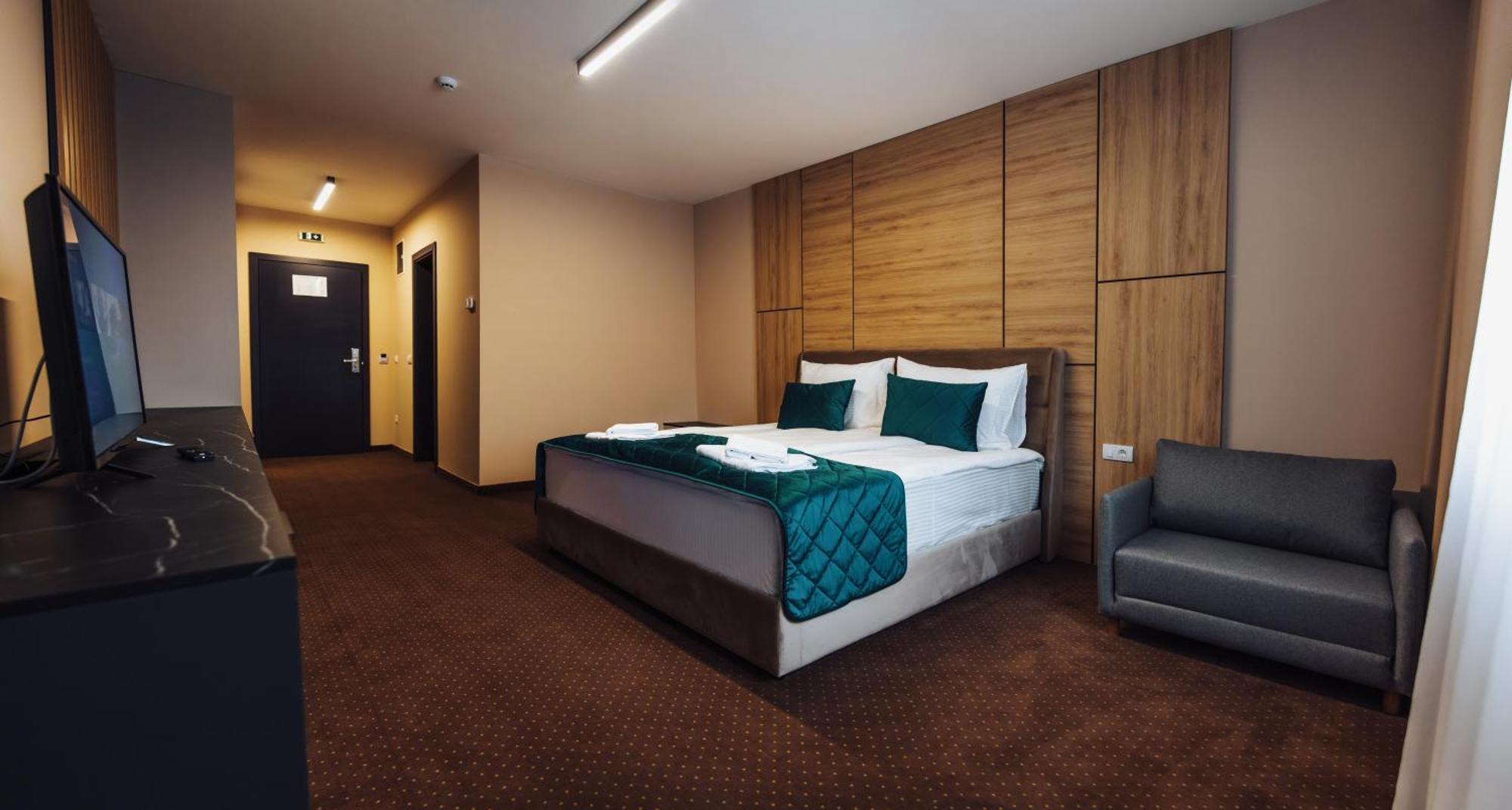 Hotel Brcko Gas Sarajevo Lukavica Bagian luar foto