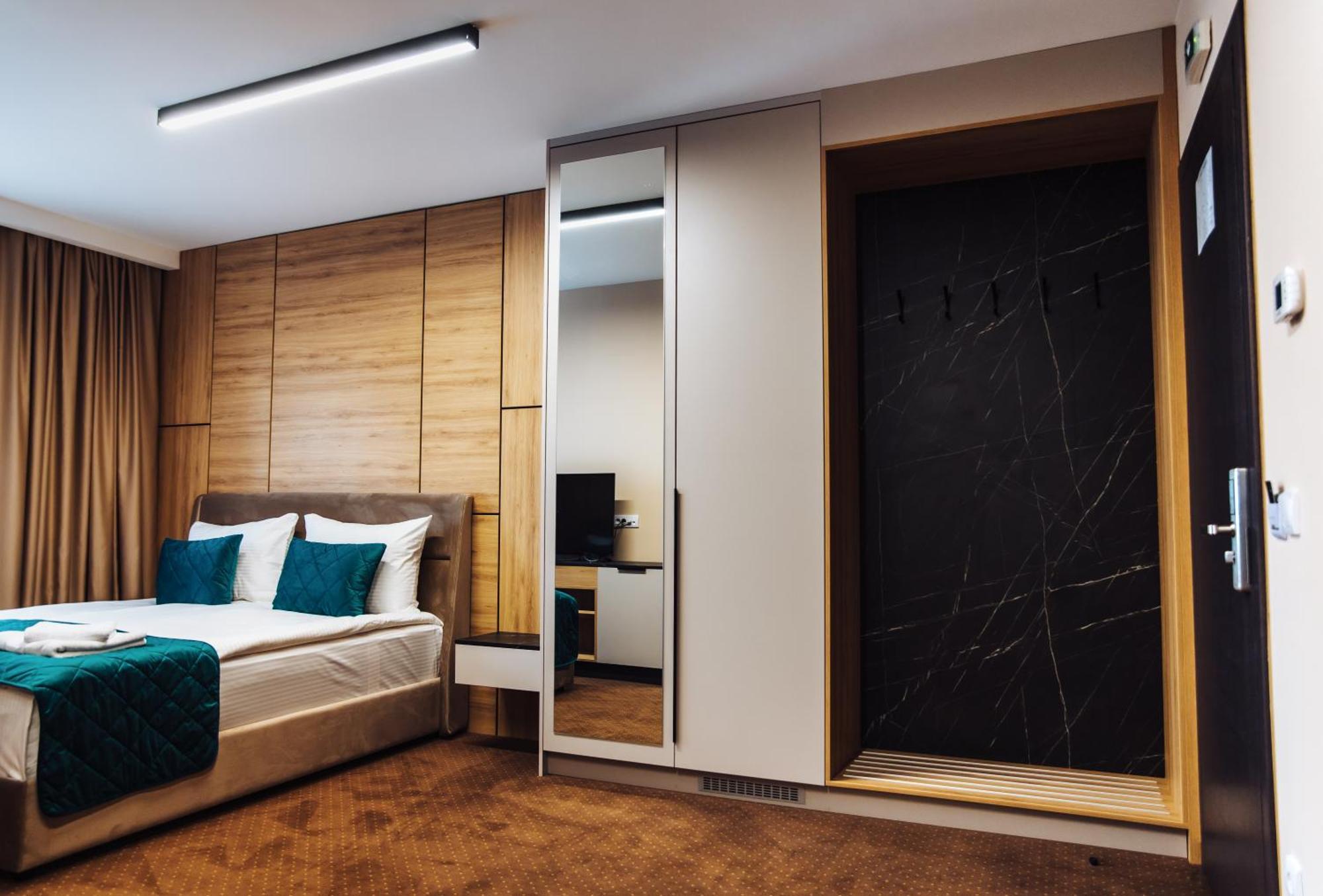 Hotel Brcko Gas Sarajevo Lukavica Bagian luar foto