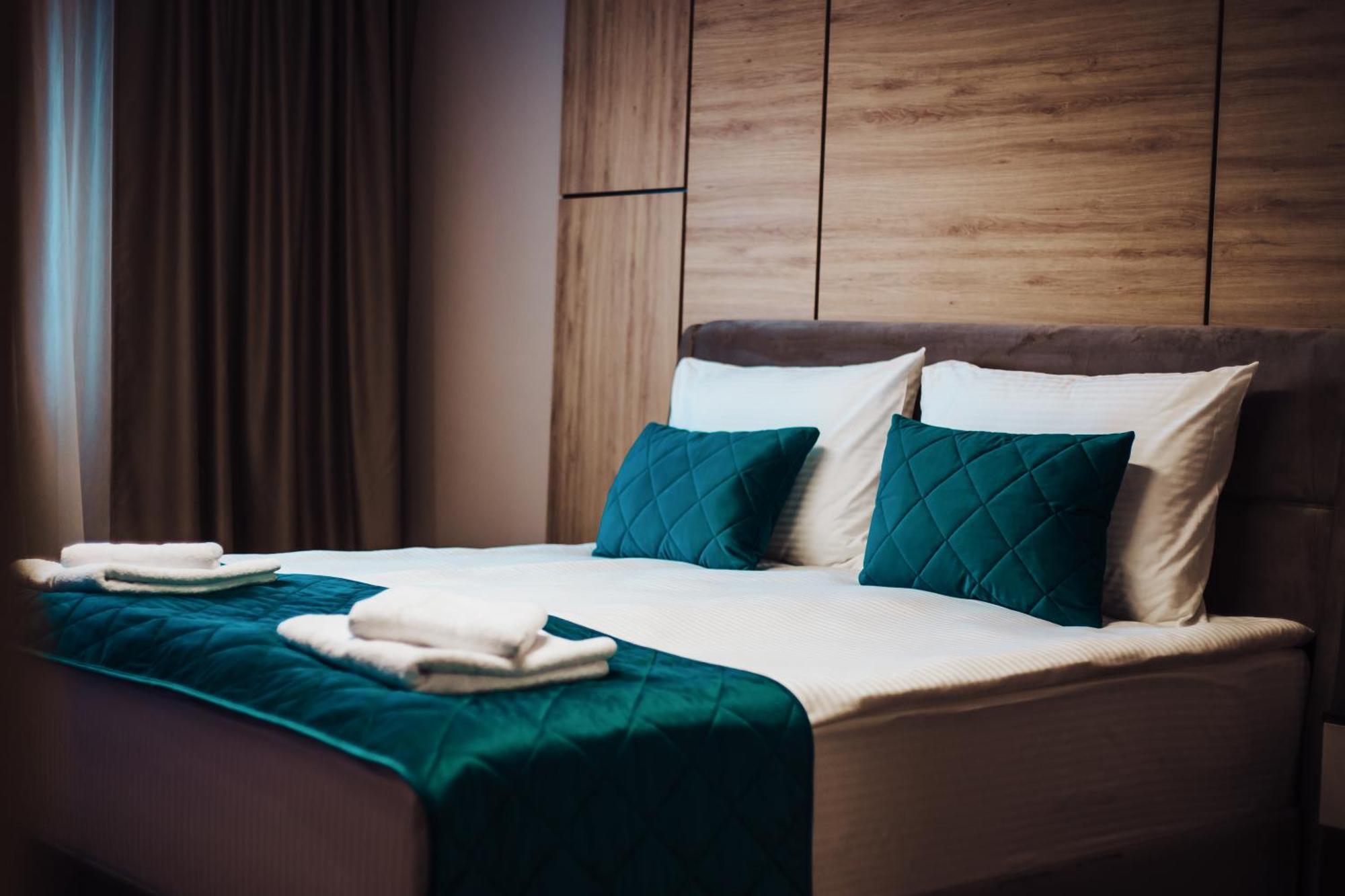 Hotel Brcko Gas Sarajevo Lukavica Bagian luar foto